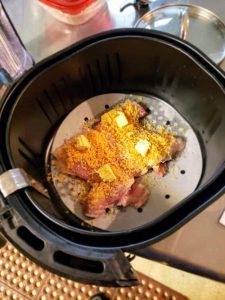 Easy Crispy Keto Chicken Thighs in the Air Fryer