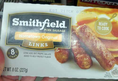 Yes you can find keto food at Dollar General - Low Carb Sausage.