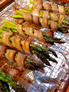 Crispy Bacon and Perfectly cooked Asparagus